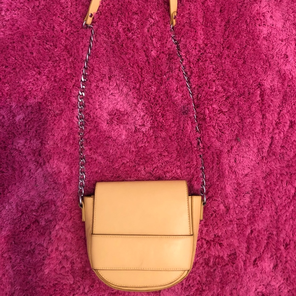 XXI Yellow Crossbody bag